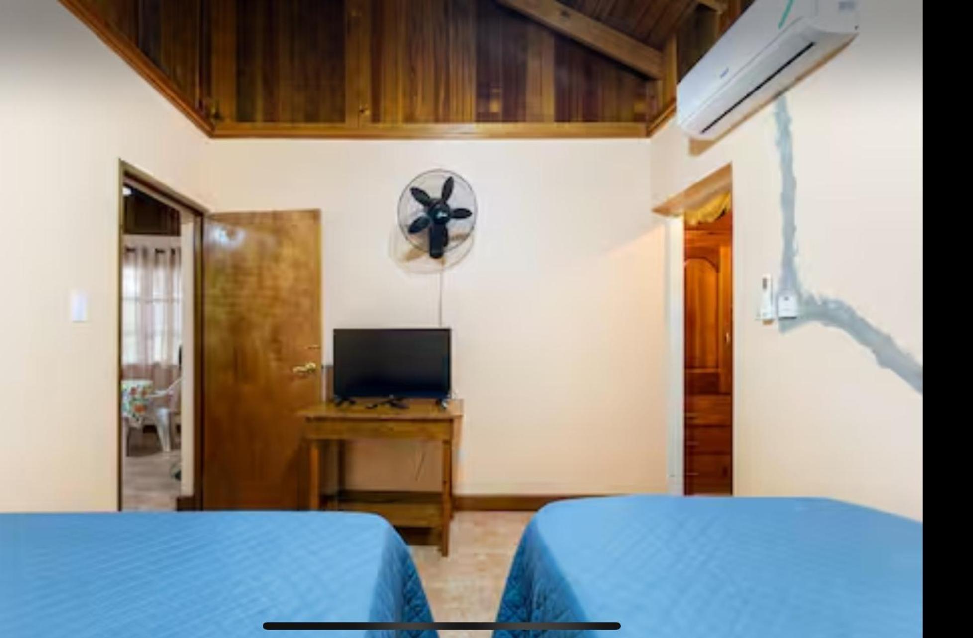 R&V Villa Negril Luaran gambar