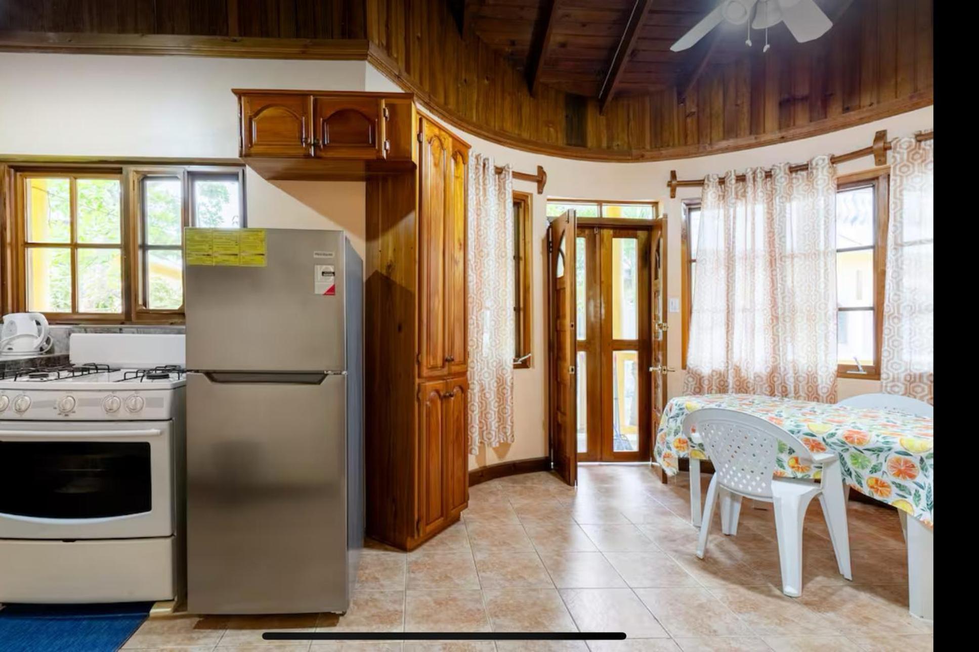 R&V Villa Negril Luaran gambar